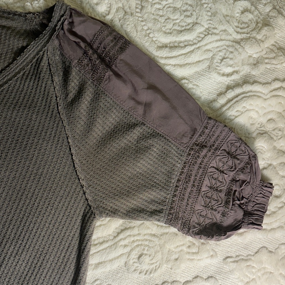 in loom V-Neck top in Taupe brown sz L - Picture 10 of 13